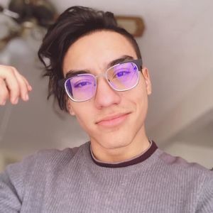 Meet your Posher, Riel